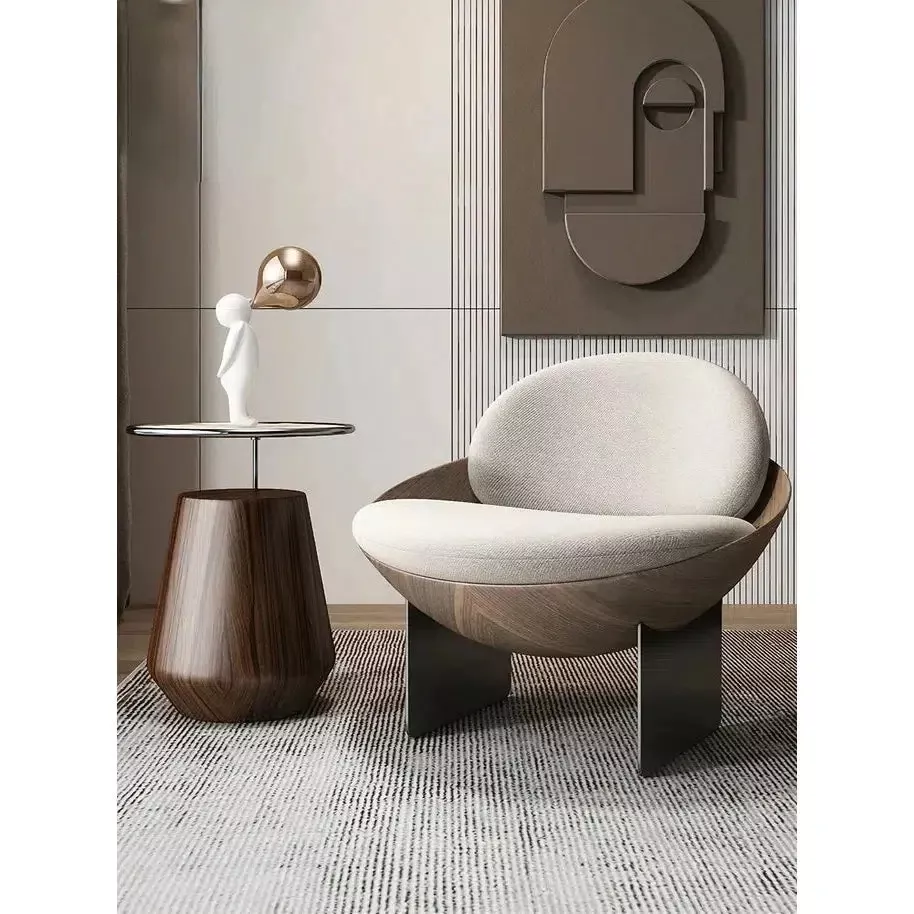 MADELINE ARMCHAIR