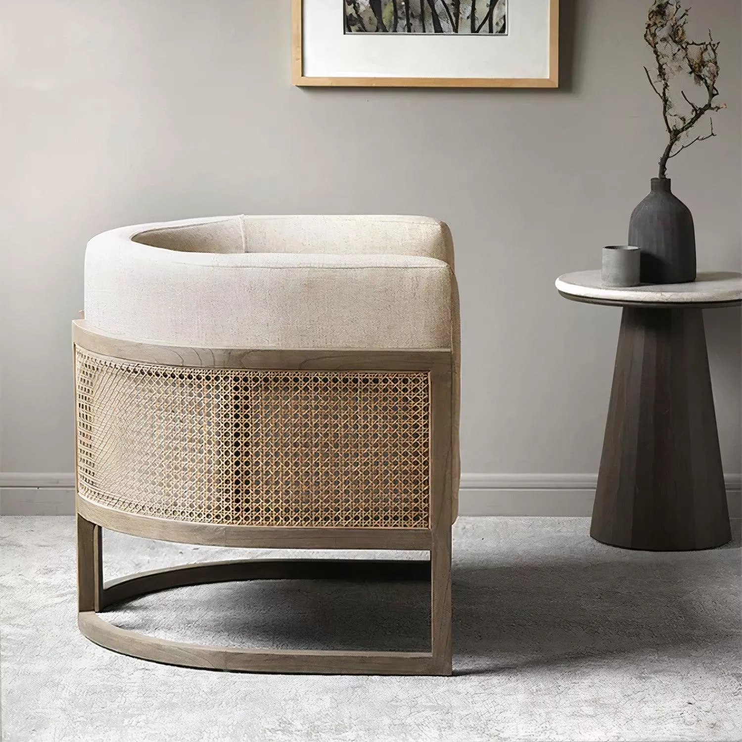 APRIL ARMCHAIR