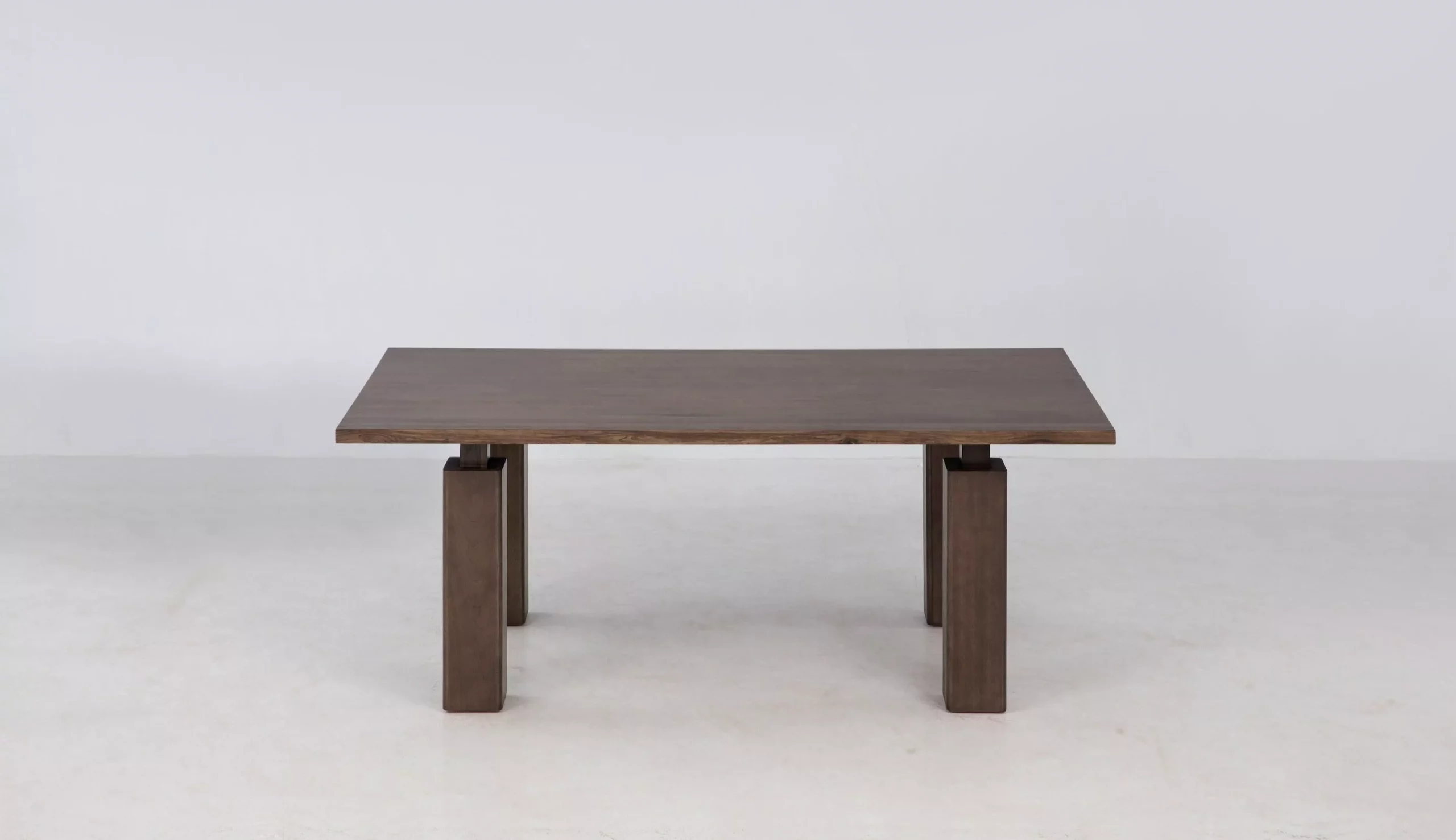 Wolo Dining Table