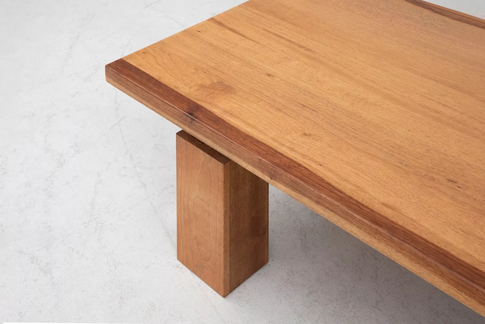Wolo Coffee Table