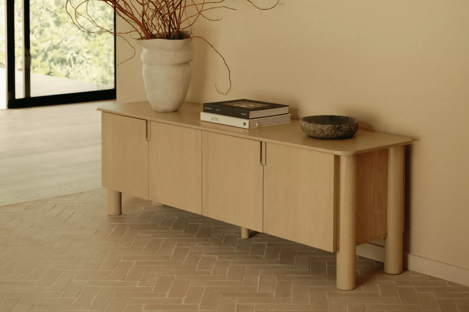 Arc Media Cabinet