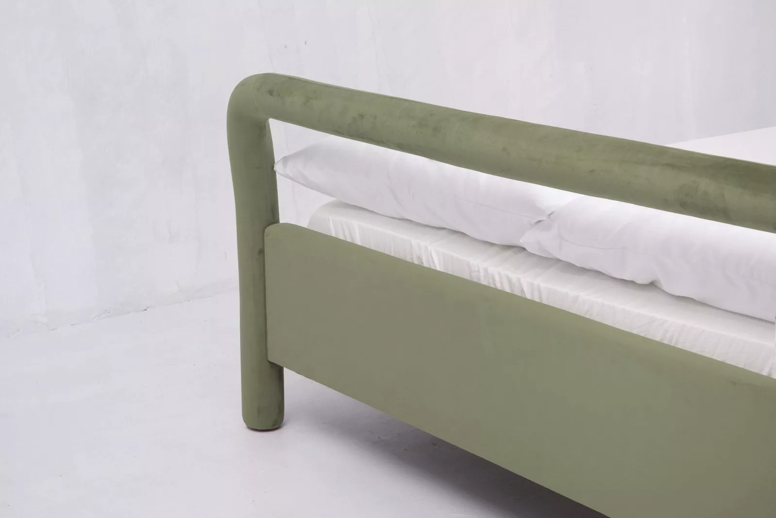 Temi Bed