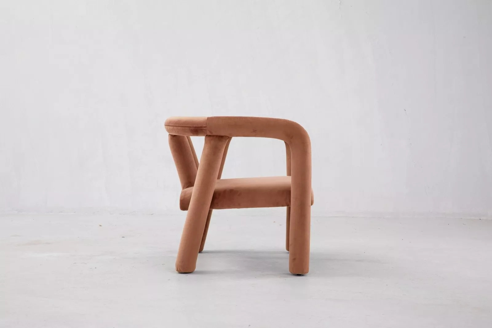 Temi Lounge Chair