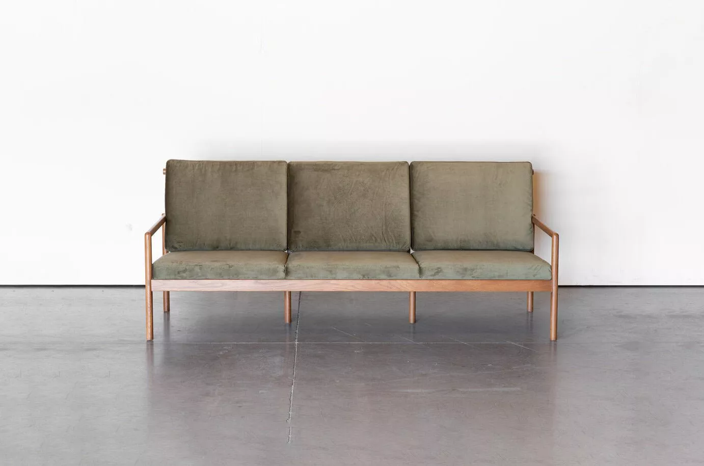 Ten Sofa